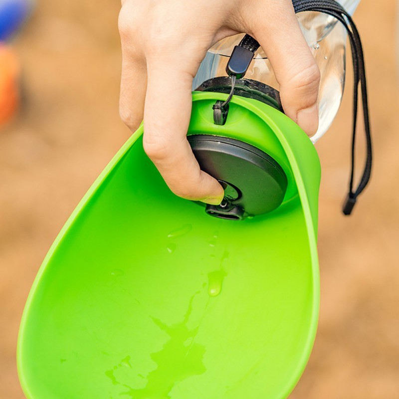 Tragbare Haustier-Wasserflasche mit Napf – 680 ml